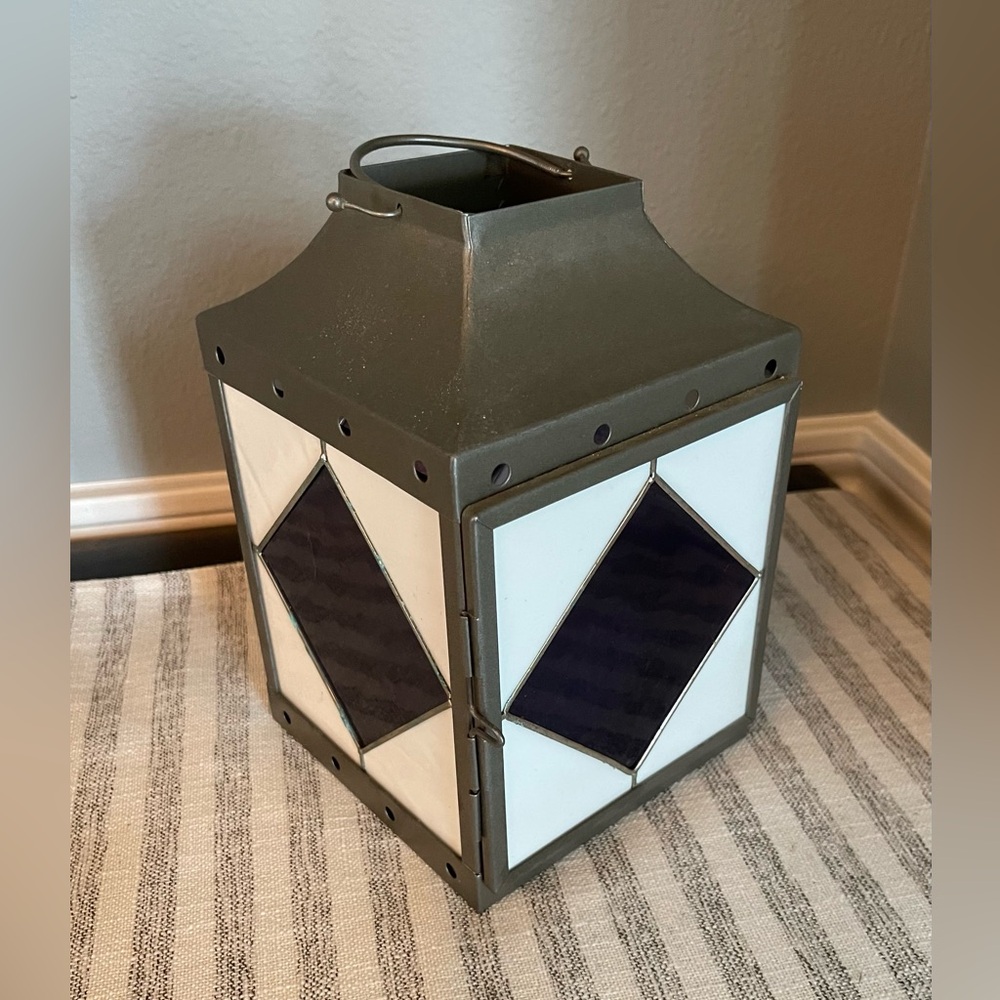 Elegant White & Blue Stain Glass Lantern